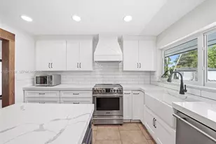 9331 SW 104th Ct, Miami, FL 33176 - Photo 11
