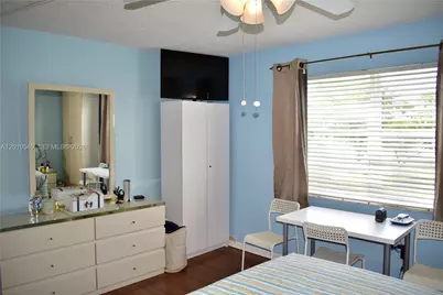 9321 Sunrise Lakes Blvd #201, Sunrise, FL 33322 - Photo 11