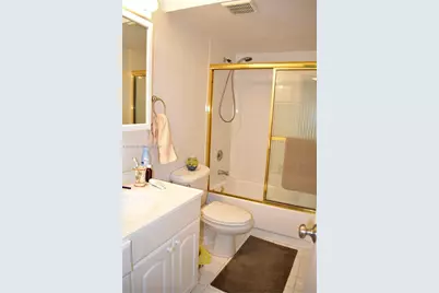 9321 Sunrise Lakes Blvd #201, Sunrise, FL 33322 - Photo 17