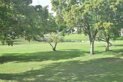 9321 Sunrise Lakes Blvd #201, Sunrise, FL 33322 - Photo 21
