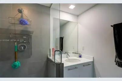 92 SW 3rd St #2410, Miami, FL 33130 - Photo 3