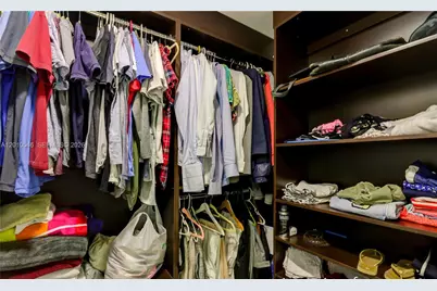 92 SW 3rd St #2410, Miami, FL 33130 - Photo 5