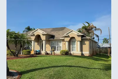 2637 SW Monterrey Ln, Port Saint Lucie, FL 34953 - Photo 1