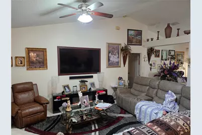 2637 SW Monterrey Ln, Port Saint Lucie, FL 34953 - Photo 5