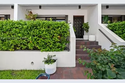 2600 Cardena St #11, Coral Gables, FL 33134 - Photo 15