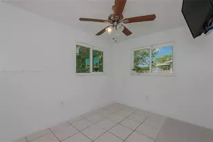8690 NW 24th Pl, Sunrise, FL 33322 - Photo 13