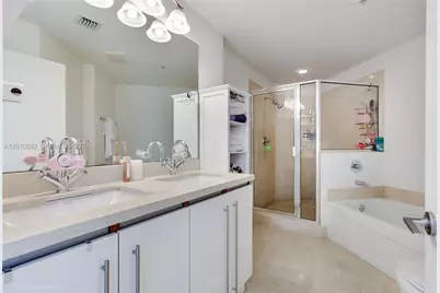 79 SW 12th St #2306-S, Miami, FL 33130 - Photo 15