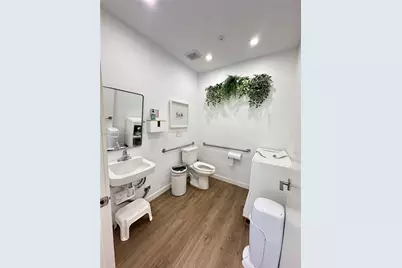 10890 NW 17th St #121, Sweetwater, FL 33172 - Photo 15