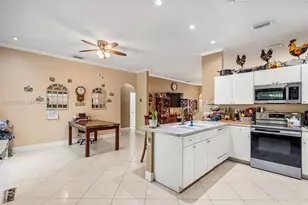 3090 SE 7th Pl, Homestead, FL 33033 - Photo 17