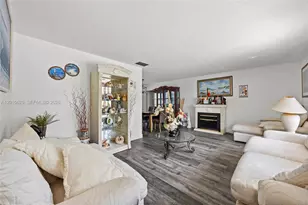 1831 Hiltonia Cir, West Palm Beach, FL 33407 - Photo 5