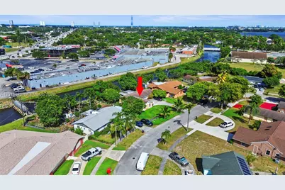 1831 Hiltonia Cir, West Palm Beach, FL 33407 - Photo 47