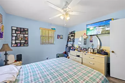 1831 Hiltonia Cir, West Palm Beach, FL 33407 - Photo 31