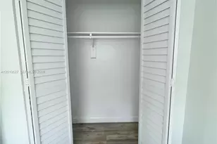 2300 Pierce St, Hollywood, FL 33020 - Photo 11