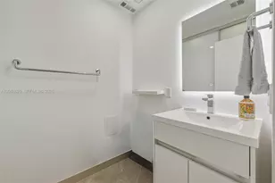 [Address not provided], Sunny Isles Beach, FL 33160 - Photo 17