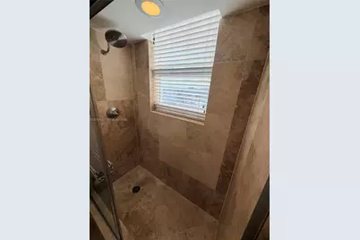 3232 SW 22nd Ter #910, Miami, FL 33145 - Photo 17