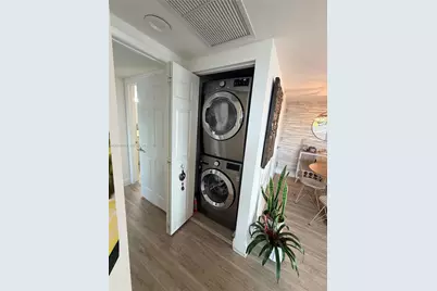 3232 SW 22nd Ter #910, Miami, FL 33145 - Photo 19