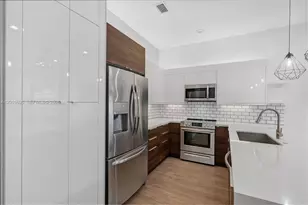483 SW 147th Ter, Pembroke Pines, FL 33027 - Photo 9