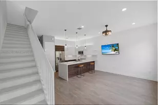 483 SW 147th Ter, Pembroke Pines, FL 33027 - Photo 7