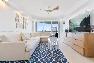 7000 Island Blvd, Aventura, FL 33160 - Photo 3
