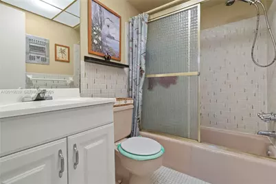 2600 Diana Dr #119, Hallandale Beach, FL 33009 - Photo 21