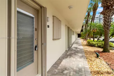 2600 Diana Dr #119, Hallandale Beach, FL 33009 - Photo 41