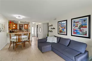 2600 Diana Dr, Hallandale Beach, FL 33009 - Photo 9
