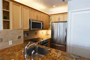 540 Brickell Key Dr, Miami, FL 33131 - Photo 5
