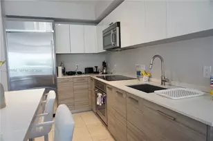 1300 Brickell Bay Dr, Miami, FL 33131 - Photo 5