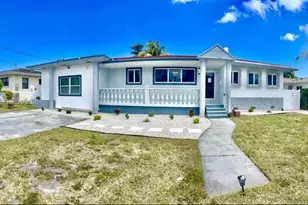 15925 NE 18th Ave, North Miami Beach, FL 33162 - Photo 1