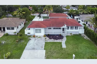 15925 NE 18th Ave, North Miami Beach, FL 33162 - Photo 11