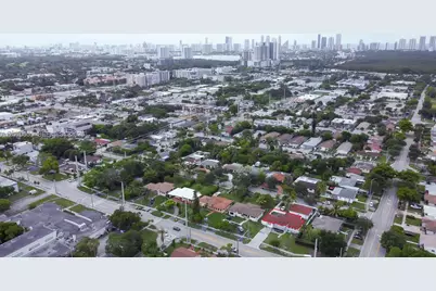 15925 NE 18th Ave, North Miami Beach, FL 33162 - Photo 7