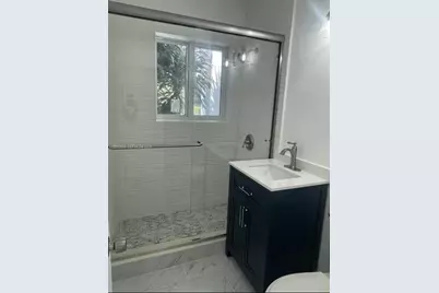 15925 NE 18th Ave, North Miami Beach, FL 33162 - Photo 19
