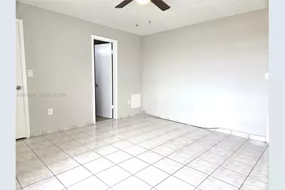 4670 W 13th Ln #507, Hialeah, FL 33012 - Photo 11