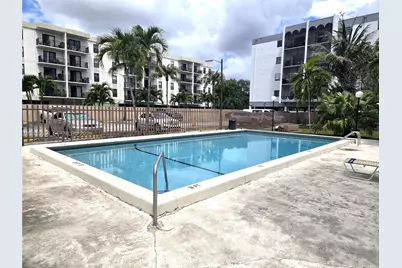 4670 W 13th Ln #507, Hialeah, FL 33012 - Photo 19
