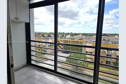 4670 W 13th Ln #507, Hialeah, FL 33012 - Photo 7