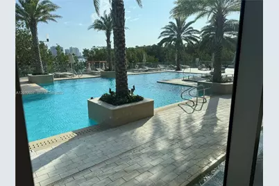 16385 Biscayne Blvd #717, North Miami Beach, FL 33160 - Photo 17