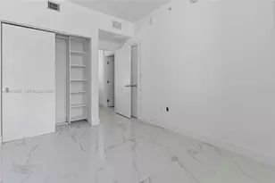 16385 Biscayne Blvd, North Miami Beach, FL 33160 - Photo 13