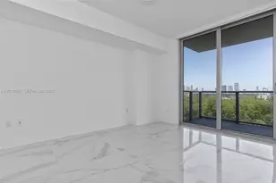 16385 Biscayne Blvd, North Miami Beach, FL 33160 - Photo 31