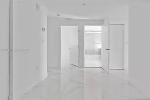 16385 Biscayne Blvd, North Miami Beach, FL 33160 - Photo 7