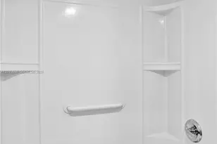 5950 Del Lago Cir, Sunrise, FL 33313 - Photo 39