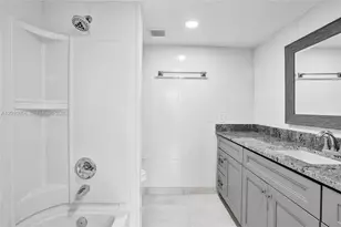 5950 Del Lago Cir, Sunrise, FL 33313 - Photo 5