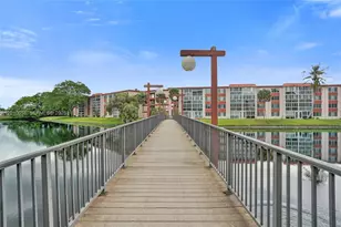5950 Del Lago Cir, Sunrise, FL 33313 - Photo 51