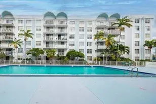 482 NW 165th St Rd, Miami, FL 33169 - Photo 17