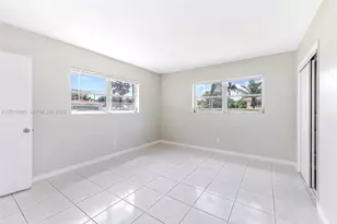 981 NE 152nd St, Miami, FL 33162 - Photo 27