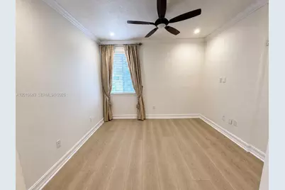 115 Mendoza Ave #202, Coral Gables, FL 33134 - Photo 7