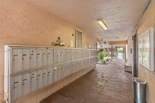 2850 Somerset Dr, Lauderdale Lakes, FL 33311 - Photo 17