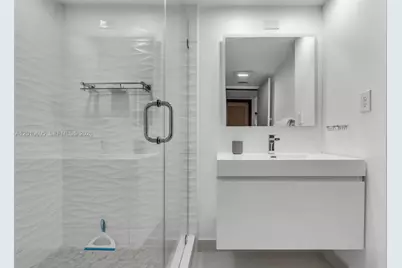 2555 Collins Ave #2401, Miami Beach, FL 33140 - Photo 15