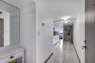 2555 Collins Ave, Miami Beach, FL 33140 - Photo 11