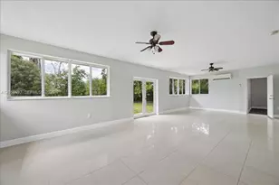 9280 SW 164th St, Palmetto Bay, FL 33157 - Photo 15