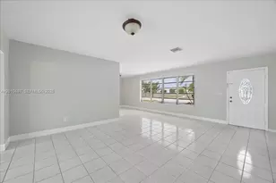 9280 SW 164th St, Palmetto Bay, FL 33157 - Photo 7